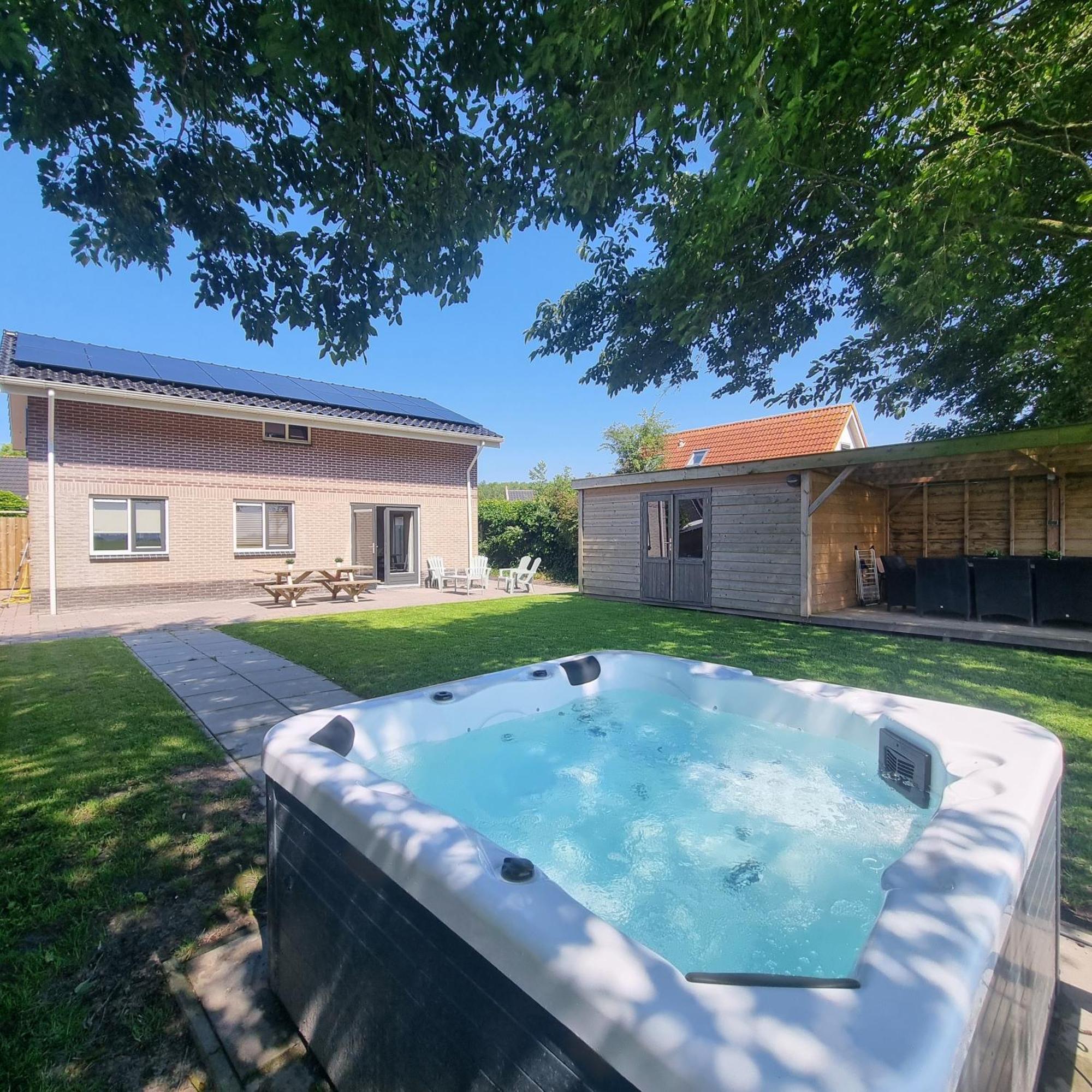 Luxus Familienvilla Mit Jacuzzi & Sauna 2 Tzummarum Kültér fotó
