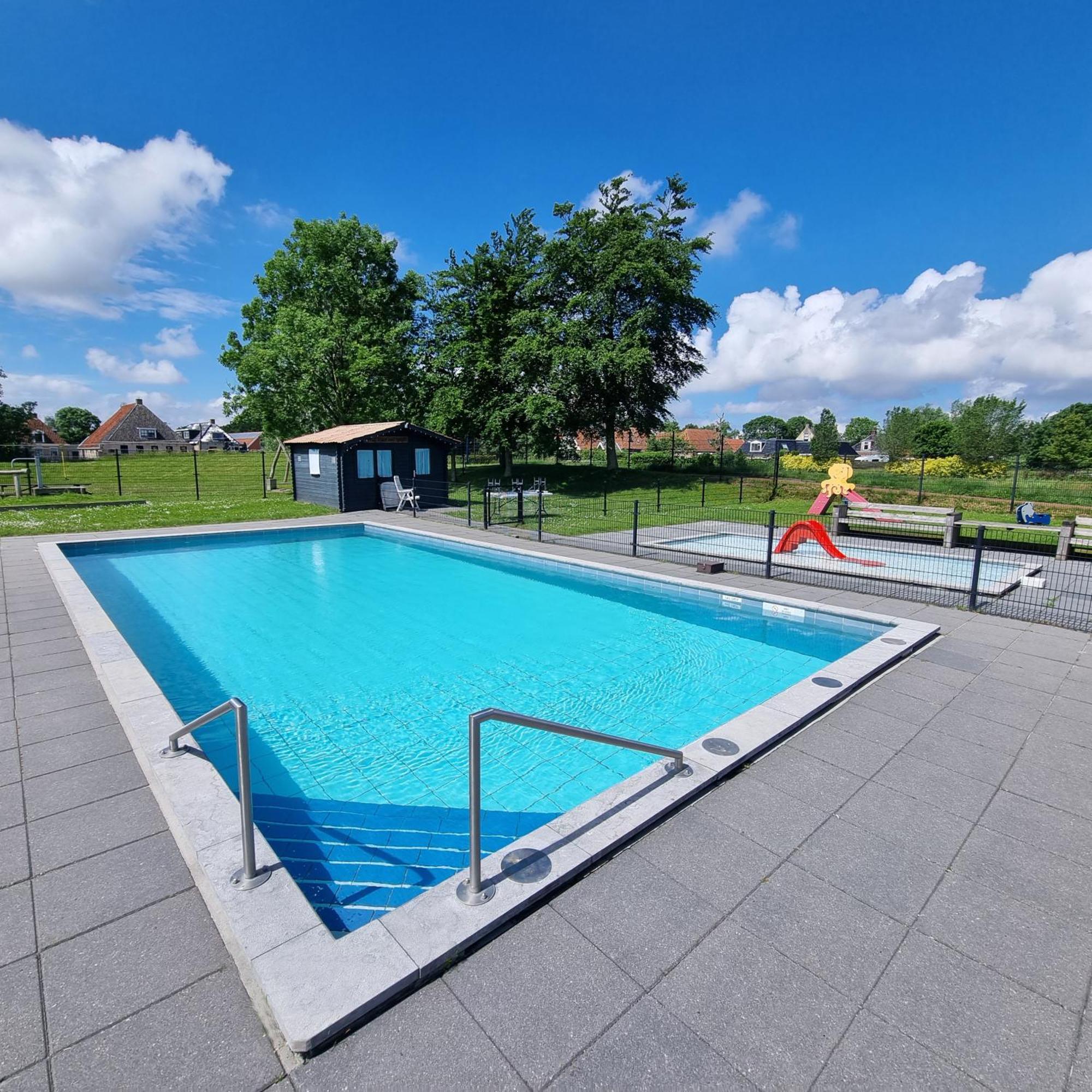 Luxus Familienvilla Mit Jacuzzi & Sauna 2 Tzummarum Kültér fotó