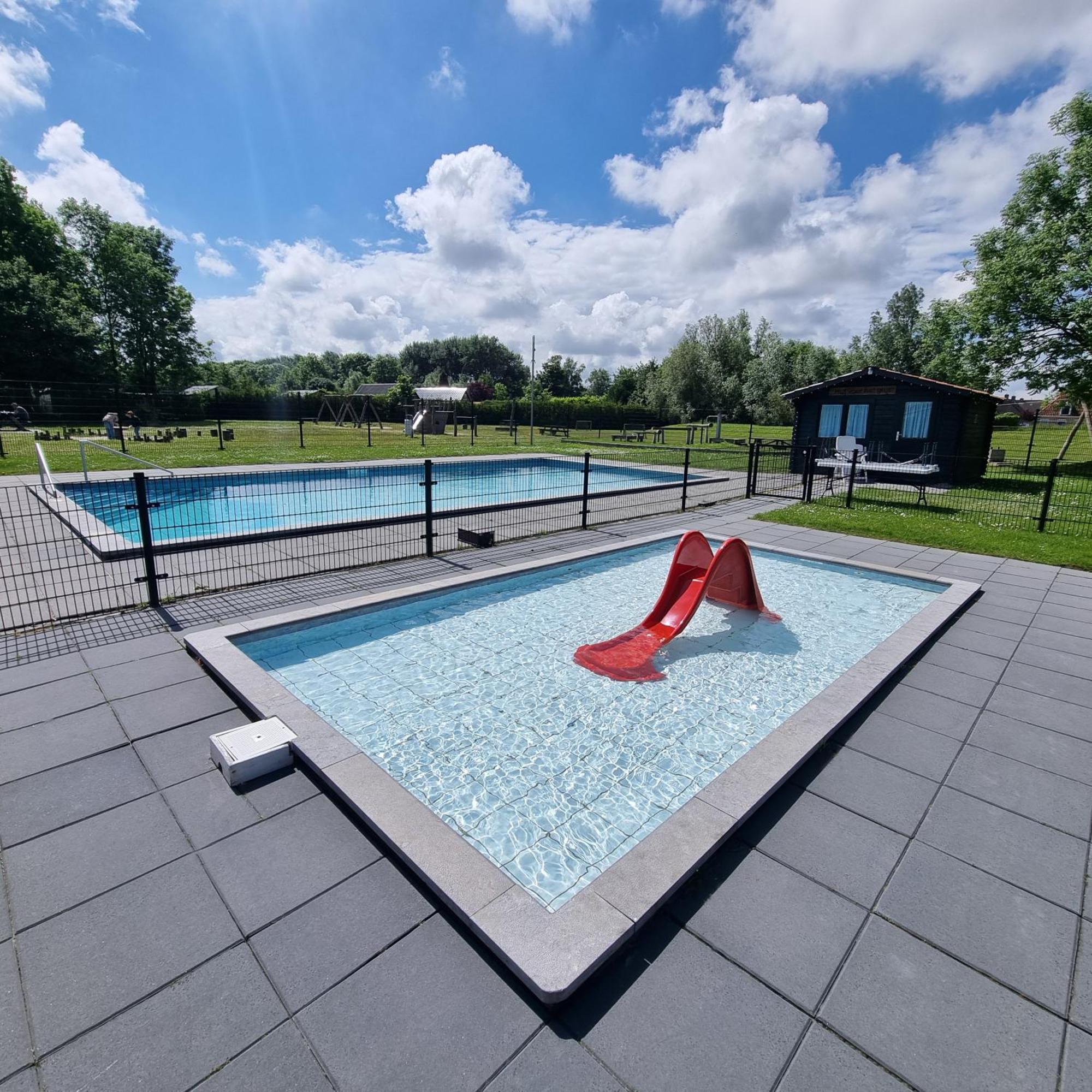 Luxus Familienvilla Mit Jacuzzi & Sauna 2 Tzummarum Kültér fotó